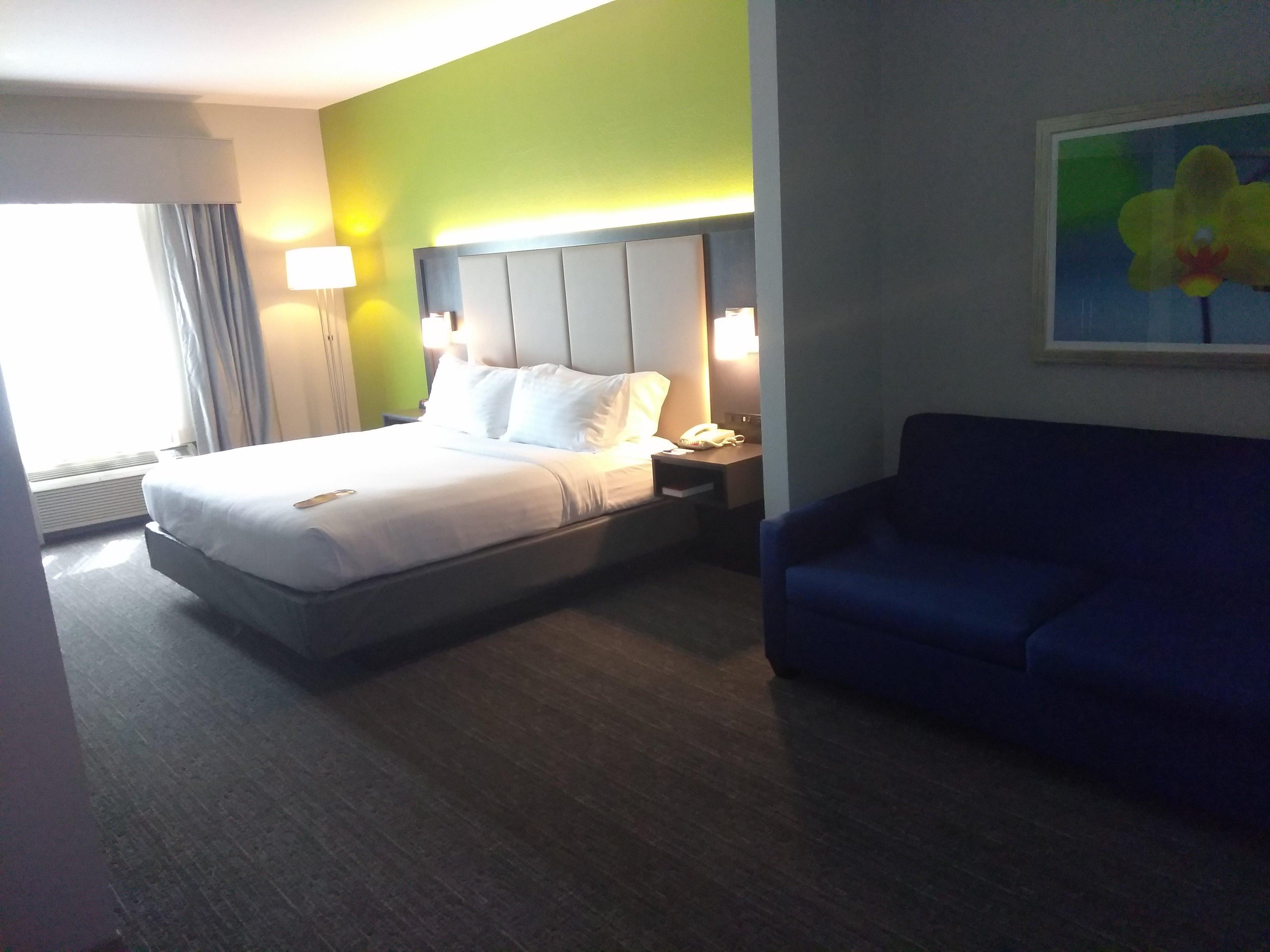 Holiday Inn Express Pearland By Ihg Exterior photo