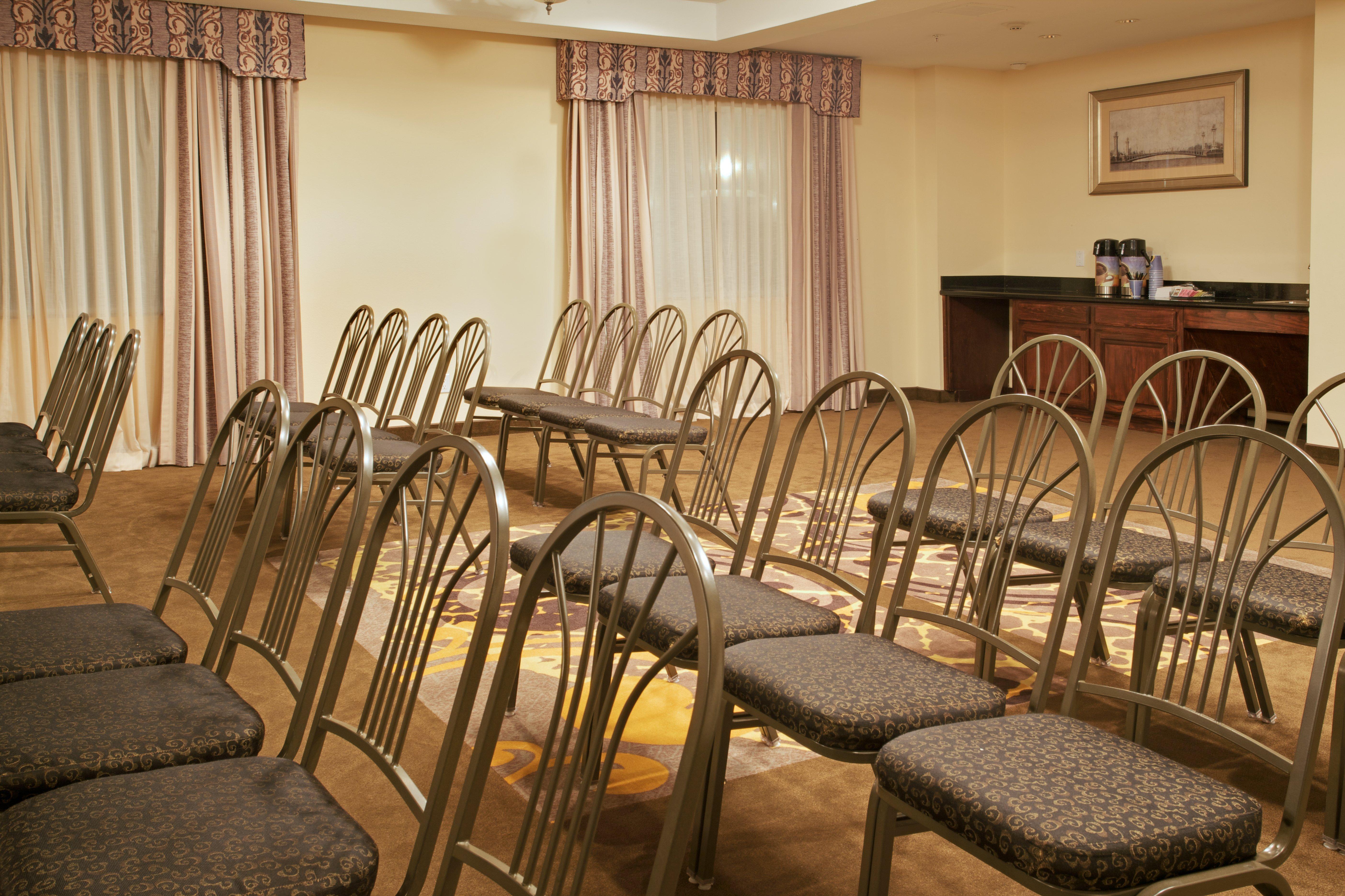 Holiday Inn Express Pearland By Ihg Exterior photo