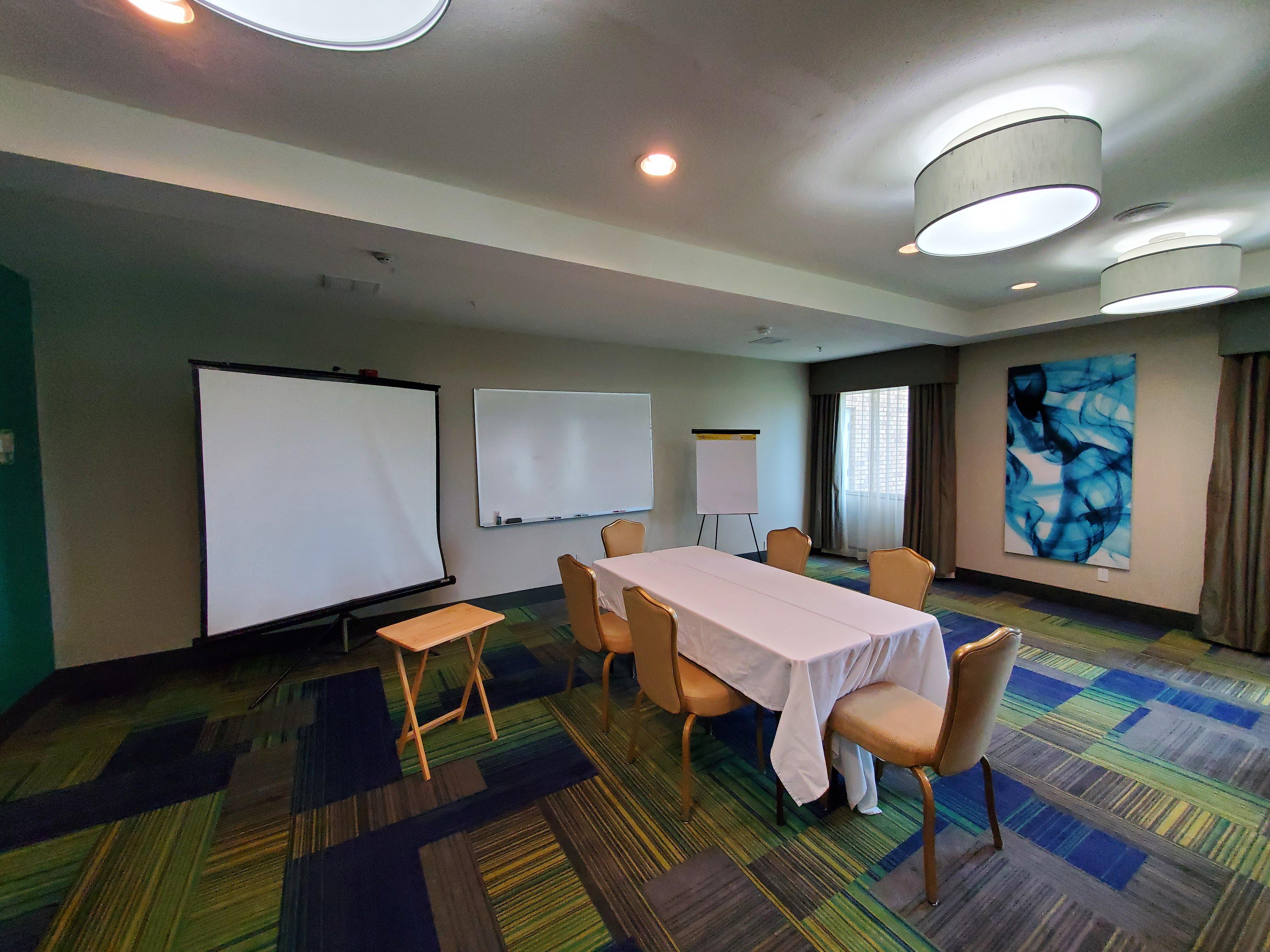 Holiday Inn Express Pearland By Ihg Exterior photo